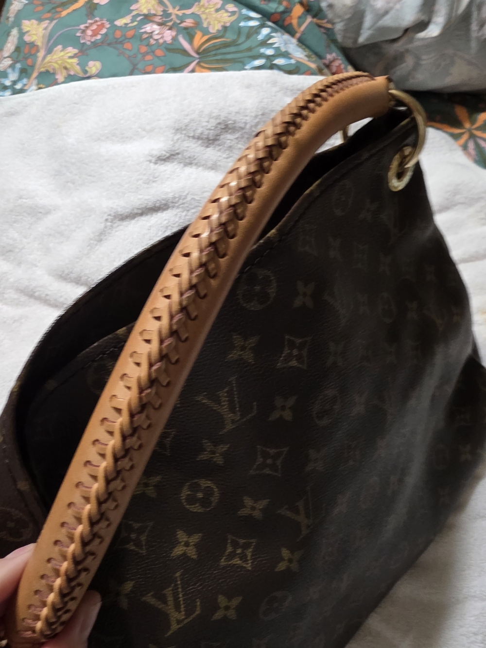 Louis Vuitton Monogram Canvas Shoulder Bag in Brown - Picture 2 of 15